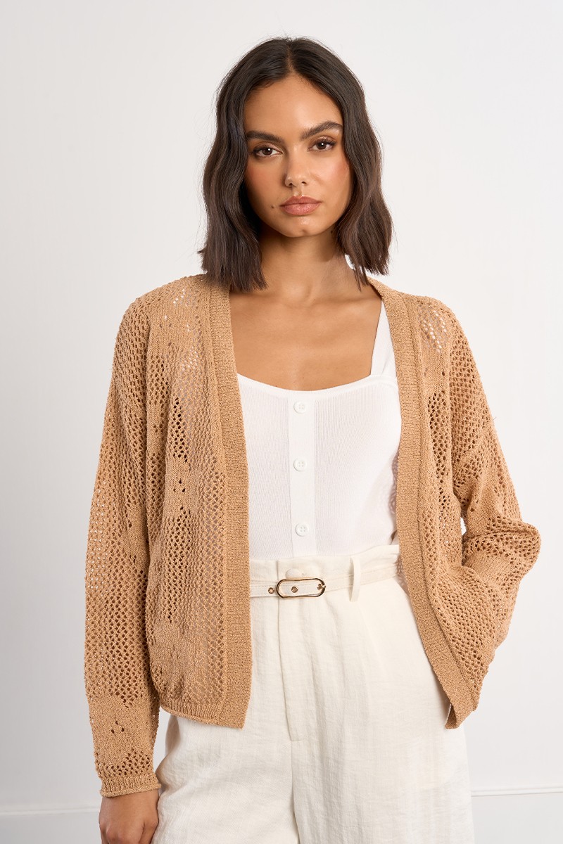 Cardigan en maille fine avec détails fleurs Cardigan en maille fine avec détails fleurs