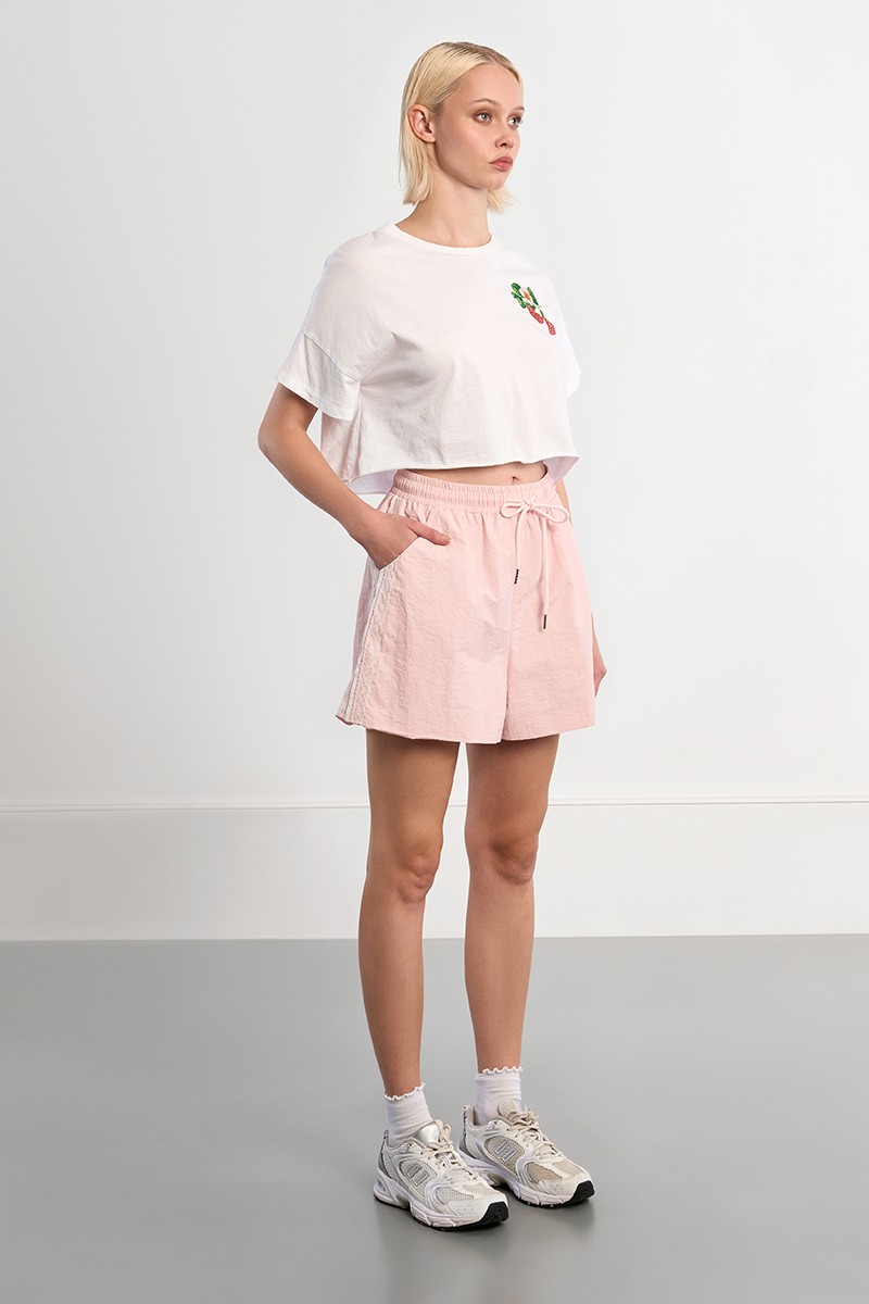 Short de survêtement en nylon et en dentelle Short de survêtement en nylon et en dentelle